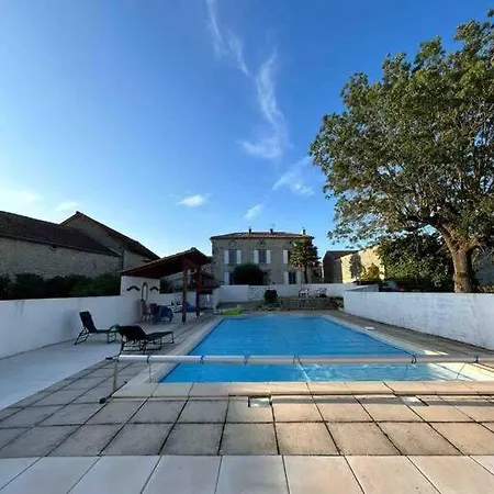 Beautiful Charente With Swimming Pool Semesterbostad Marcillac-Lanville