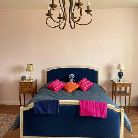 Beautiful Charente With Swimming Pool Vakantiehuis *