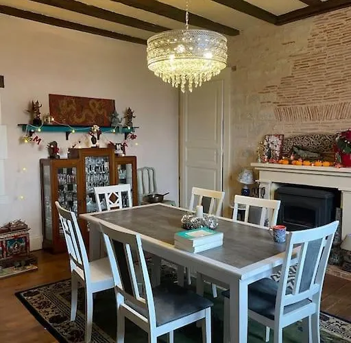 Beautiful Charente With Swimming Pool Marcillac-Lanville