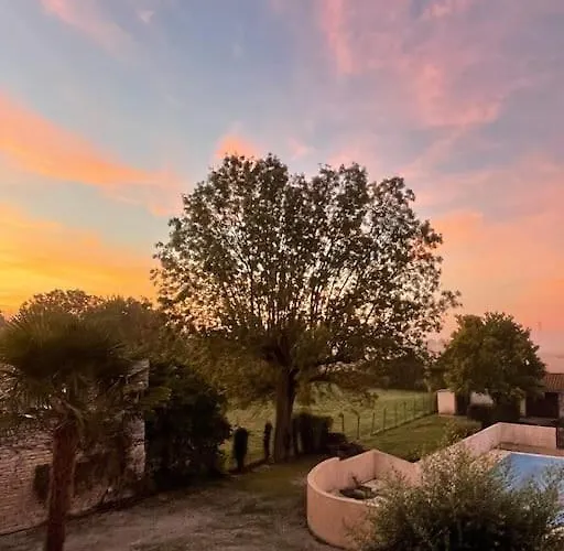 Beautiful Charente With Swimming Pool * Marcillac-Lanville